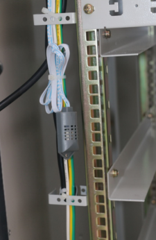 Lockable Temperature Probe Rack Three Point Lock Integrated 19 Inch Rack Enclosures Temperature Control ...